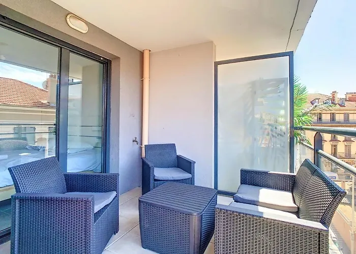 2P Cannes Centre-Ville Terrasse